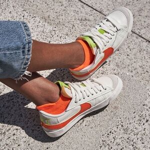 Nike Blazer Low 77 Jumbo Sneakers Womens Sail Rush Orange Size 9